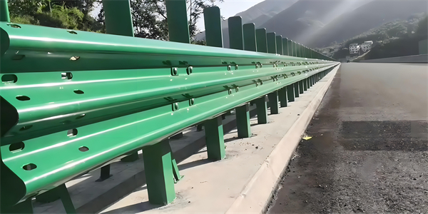 忻州高速波形护栏板在现代交通中的地位